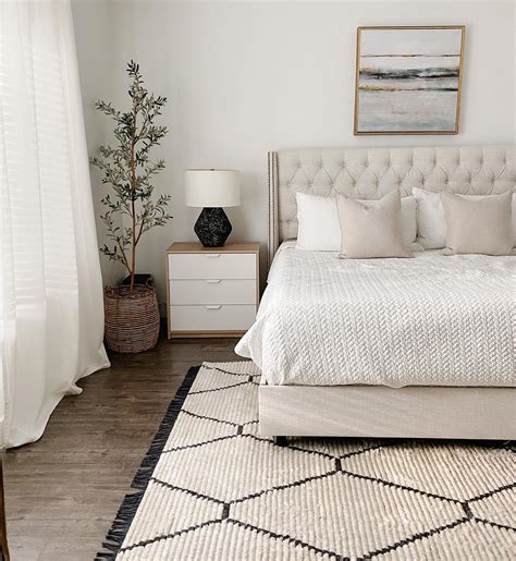 cool carpets for bedrooms|decorating bedrooms with area rugs.